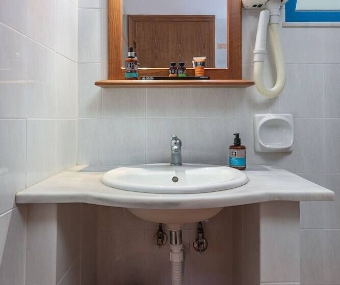 ホテル Olympia Mare