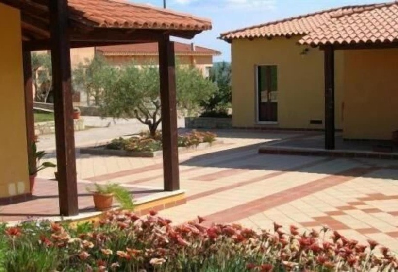 Отель Su Nuraxi