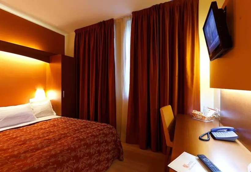 ホテル Villa Delle Rose   Malpensa