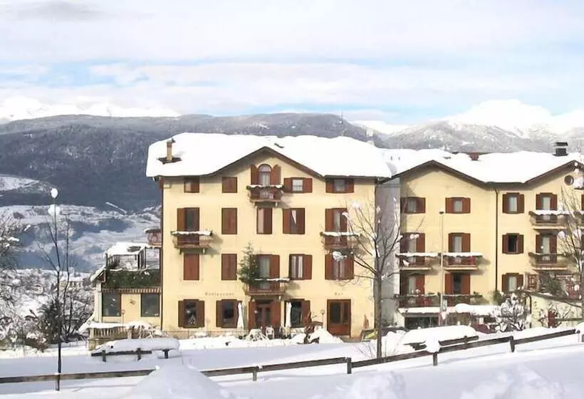 Отель Wellness E Resort Stella Delle Alpi