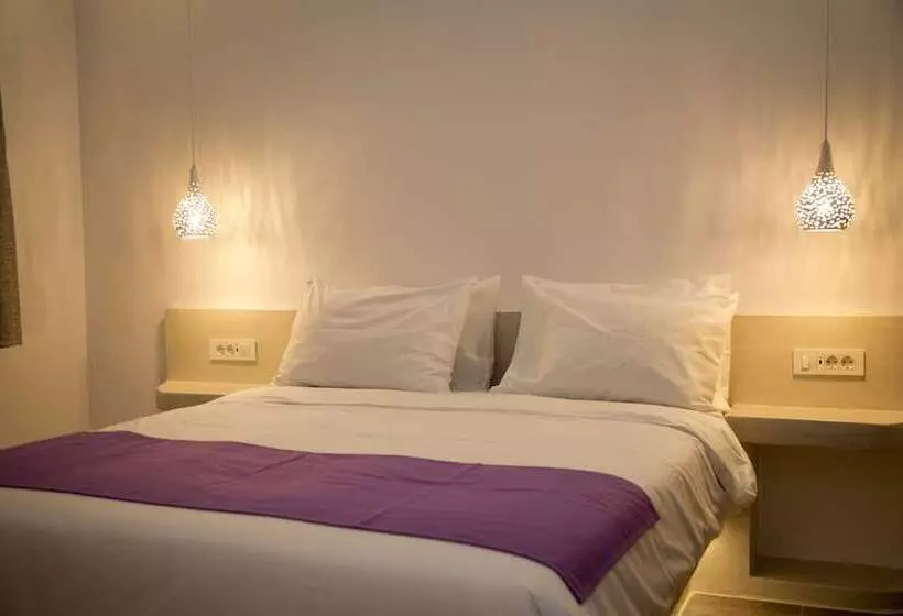 Markakis Studios Fira Town