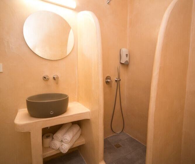 Markakis Studios Fira Town