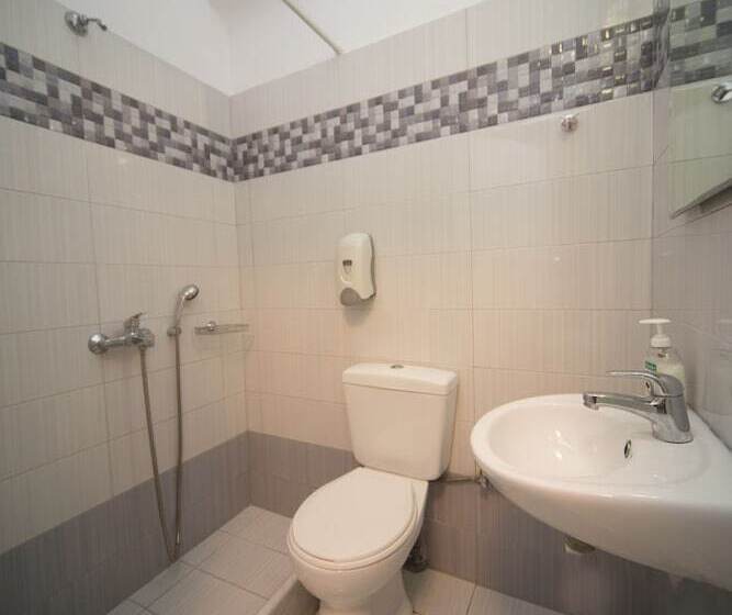 Markakis Studios Fira Town