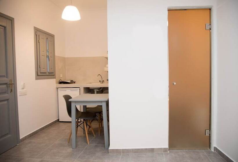 Markakis Studios Fira Town