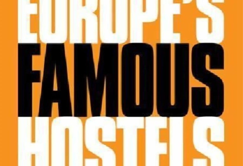 Sunflower Beach Backpacker Hostel & Bar