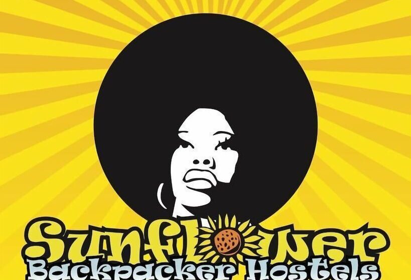 Sunflower Beach Backpacker Hostel & Bar