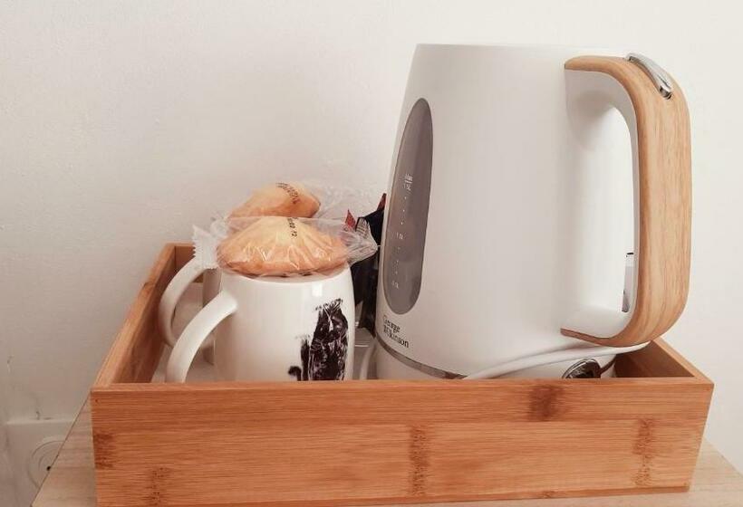 مبيت وإفطار Allegria Nimes Chambre Deluxe Spa