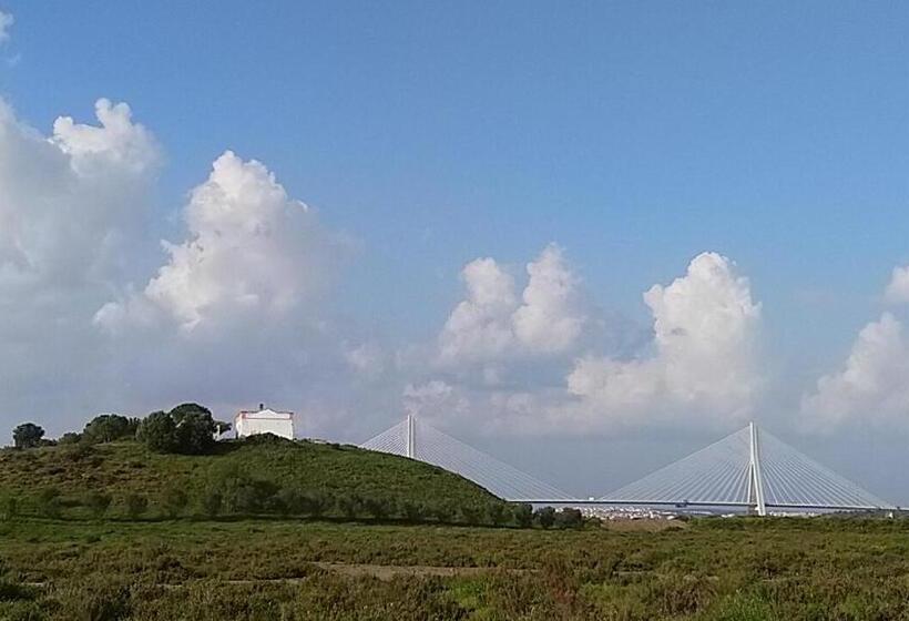 민박 Guesthouse Monte Francisco Baanswy   3 Quartos   Piscina Privada