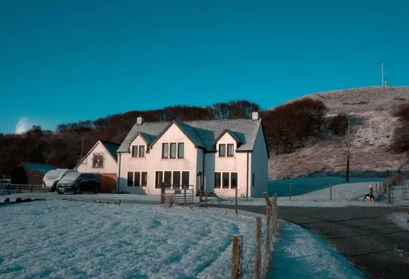 Hazelbank Bed And Breakfast