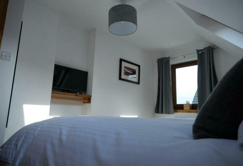 Hazelbank Bed And Breakfast