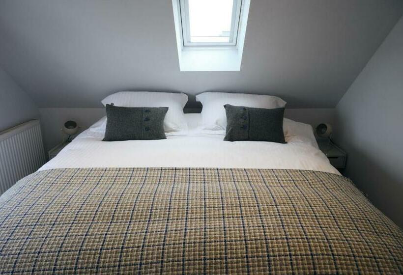 Hazelbank Bed And Breakfast