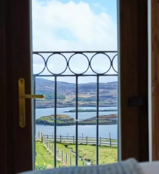 Hazelbank Bed And Breakfast