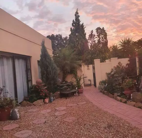 Dotjj B & B