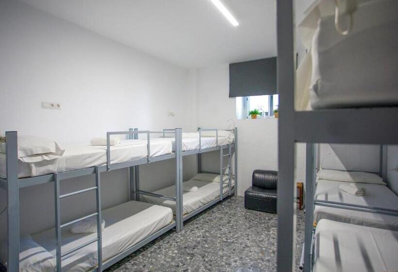 Italica Hostel