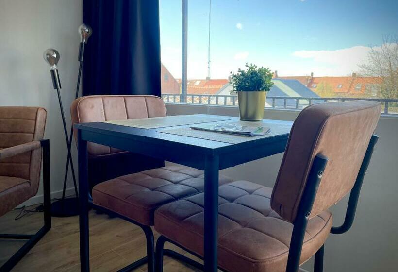 فندق على الطريق Flamingo Studio S