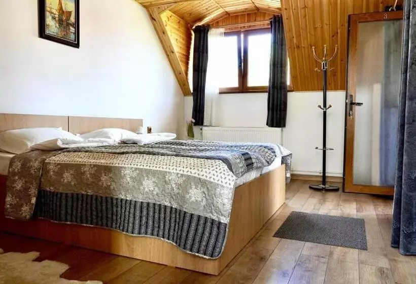 پانسیون Casa Felice