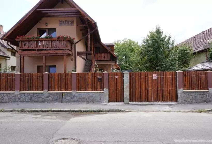 پانسیون Casa Felice