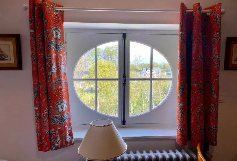 Majatalo Manoir De L Oiselière