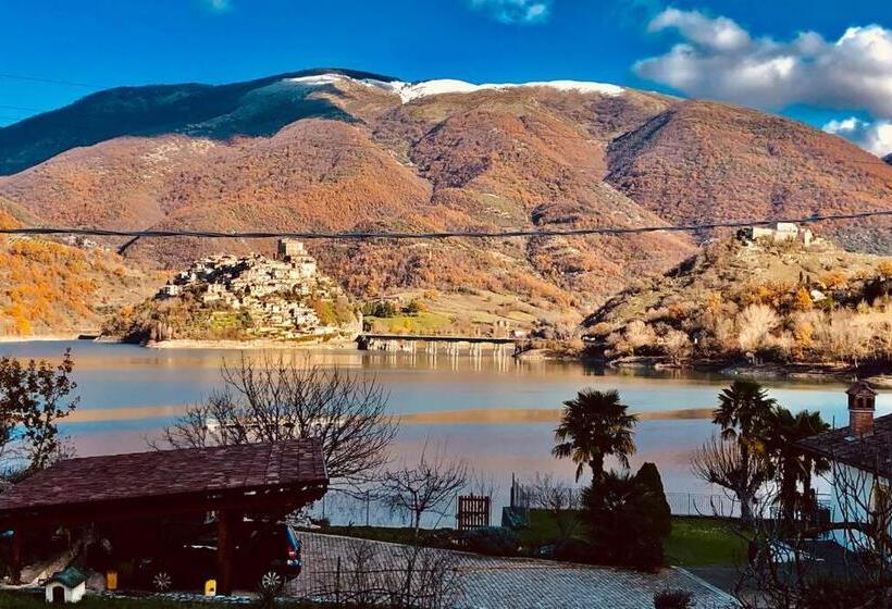 ペンション Stanza Con Terrazzo Vista Lago   Lakeholiday It