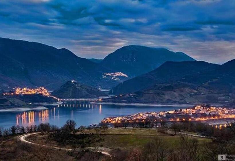 ペンション Stanza Con Terrazzo Vista Lago   Lakeholiday It