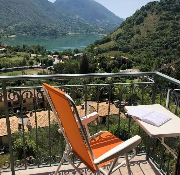 Majatalo Stanza Con Terrazzo Vista Lago   Lakeholiday It