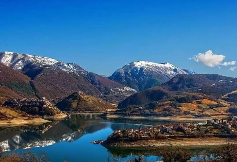 Majatalo Stanza Con Terrazzo Vista Lago   Lakeholiday It