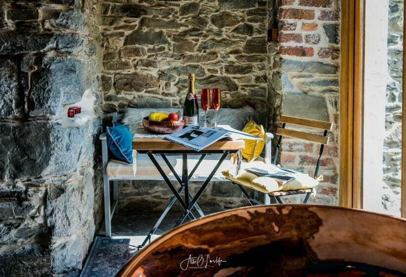 Majatalo The Gallery At Bull Cottages