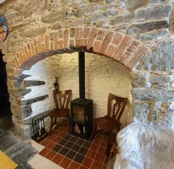 پانسیون The Gallery At Bull Cottages