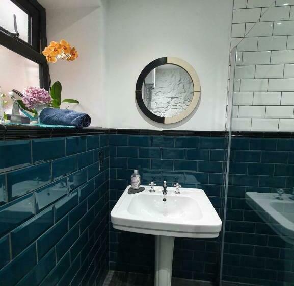 Majatalo The Gallery At Bull Cottages