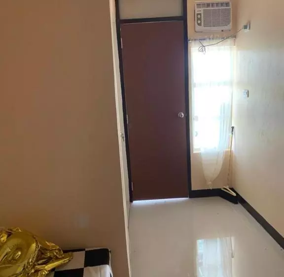 ユースホステル La Riesa Dorm