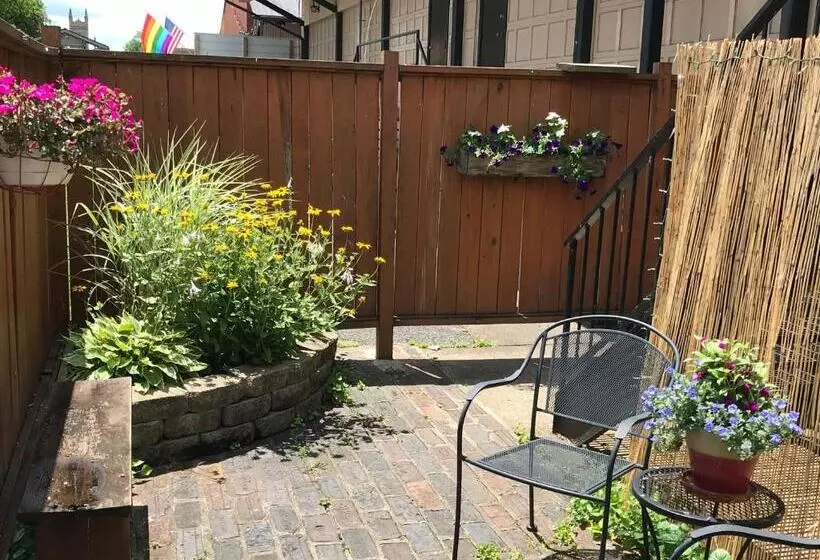 Aamiaismajoitus (B&B) Chessie Room