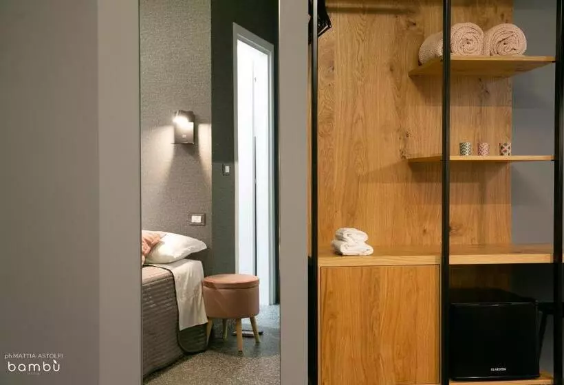 تختخواب و صبحانه La Taverna Antica Rooms