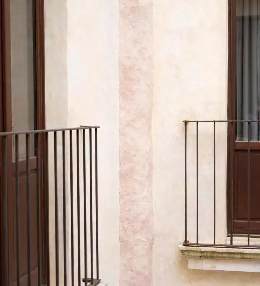تختخواب و صبحانه Palazzo Donna Titì