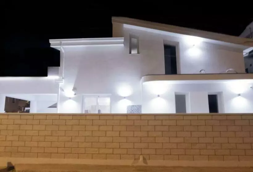 تختخواب و صبحانه The Simo S House Camere A Marzamemi