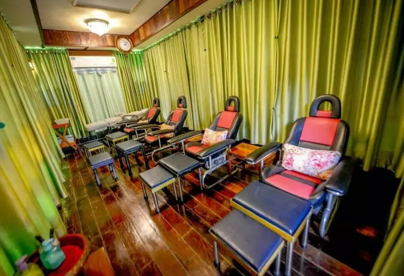 Mrk Resort & Massage