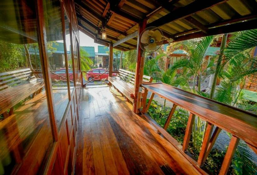 Mrk Resort & Massage