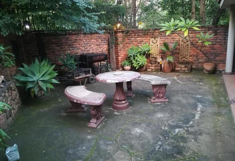 펜션 Harties Double Bed 2 Sleeper Room With Shower