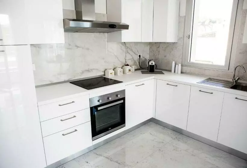 پانسیون Home Alba Guest House