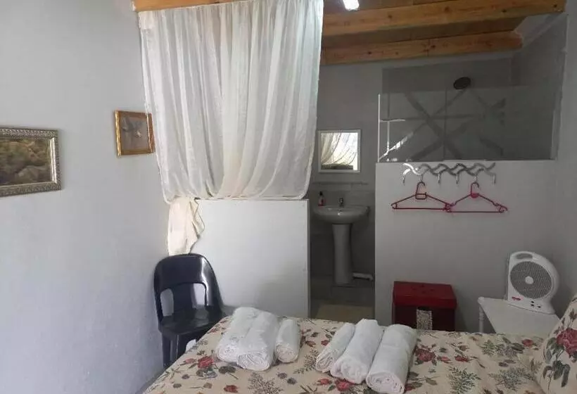 Majatalo Sugarbush & Burgundy