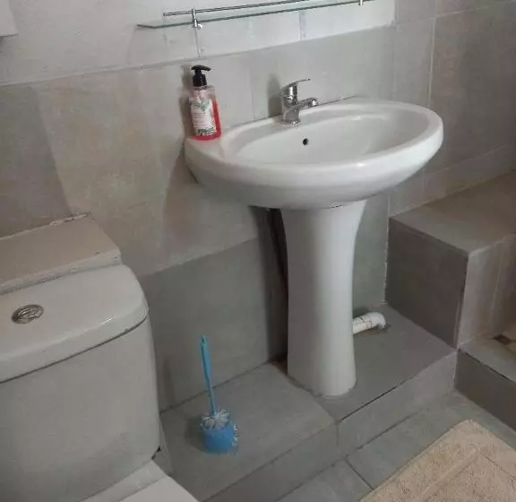 Majatalo Sugarbush & Burgundy