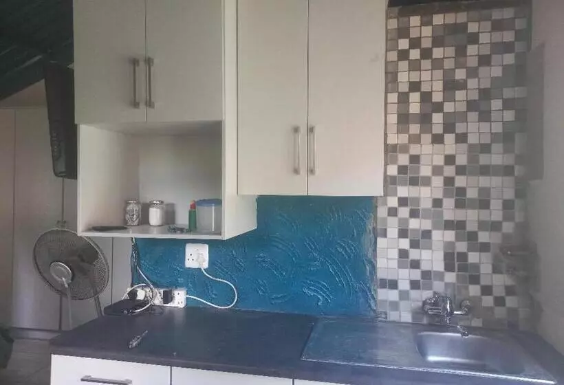 Majatalo Sugarbush & Burgundy