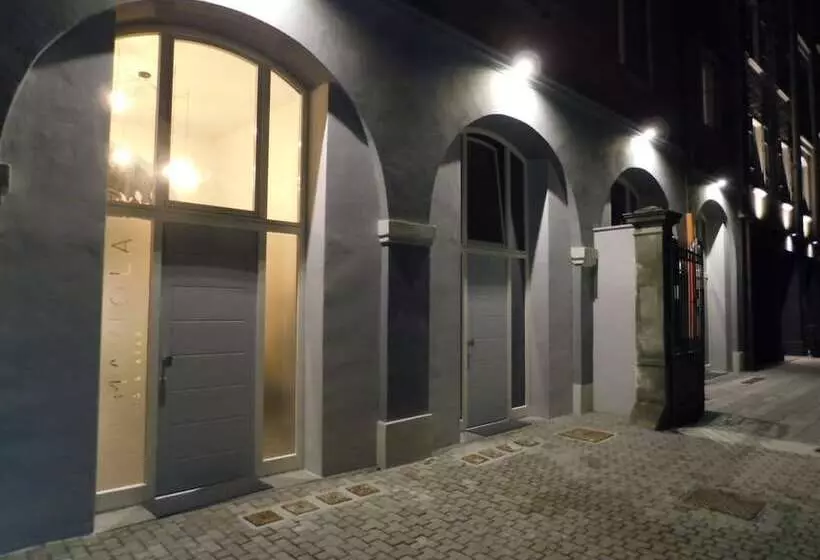 Piumaviola Beds & Apartments