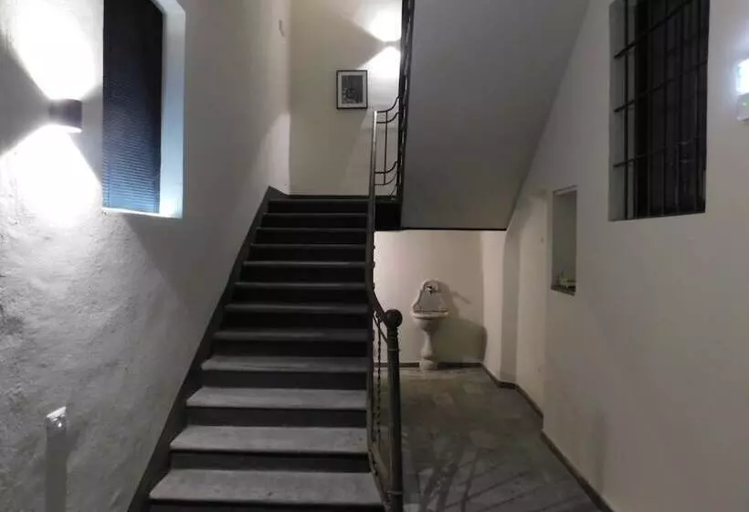 Piumaviola Beds & Apartments