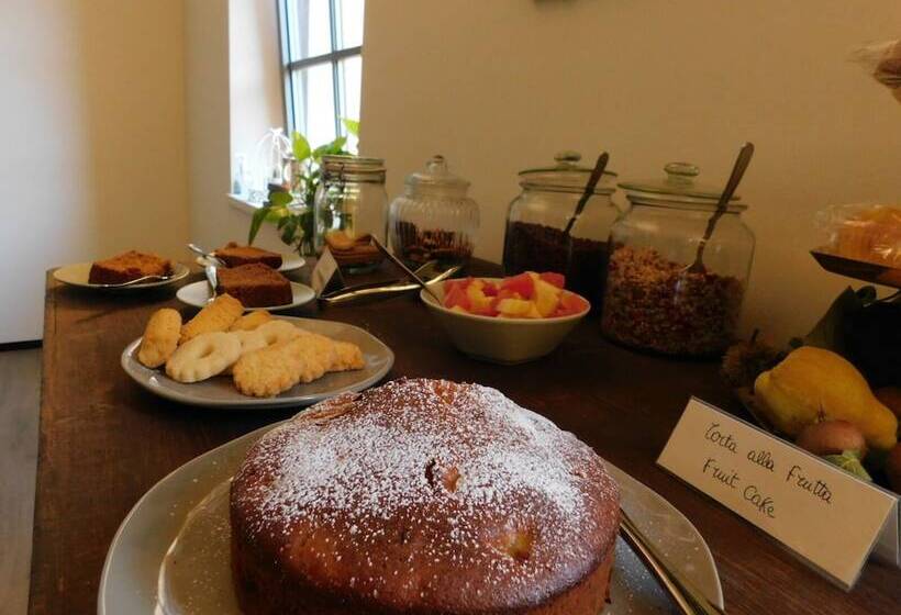 Piumaviola Beds & Apartments