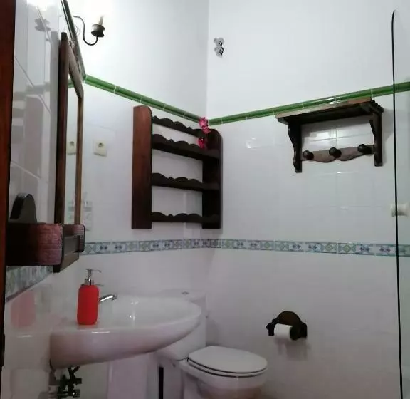 Retkeilymaja La Posada De Horcajuelo
