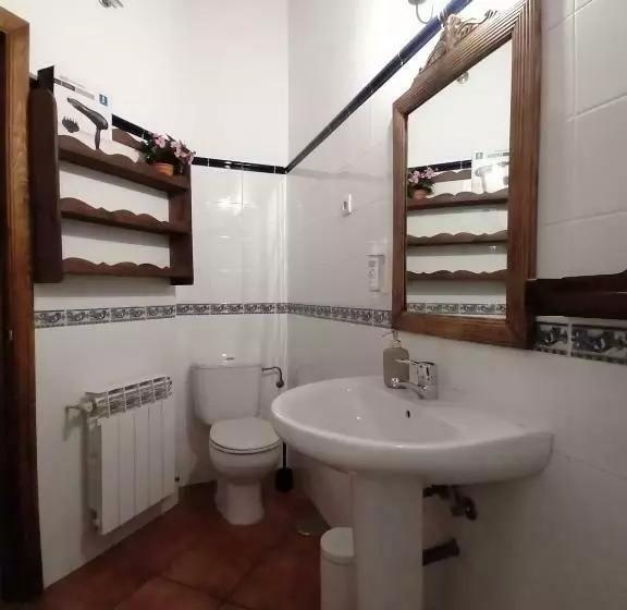 Retkeilymaja La Posada De Horcajuelo