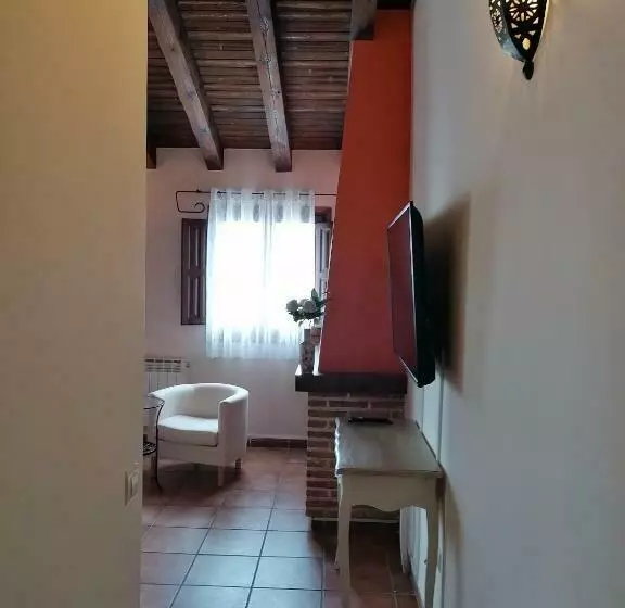 Retkeilymaja La Posada De Horcajuelo