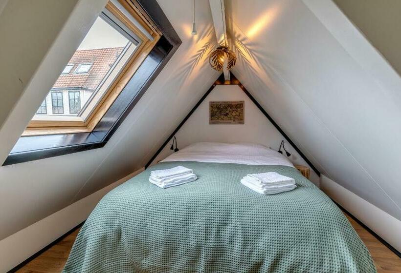 B&b Larenstein Logeren In Een Tiny House