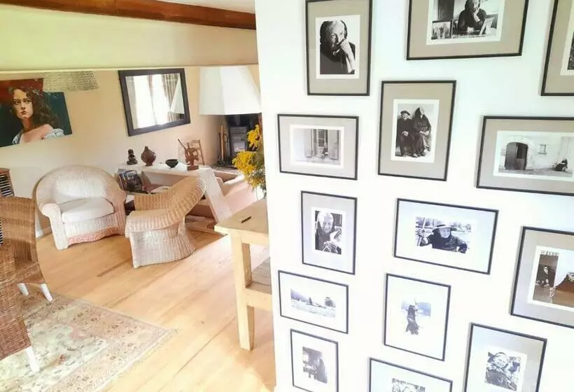 Aamiaismajoitus (B&B) Bains De Secours, Chambres D Hotes