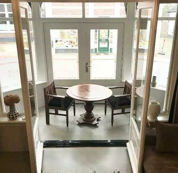 ベッドアンドブレックファースト De Grift